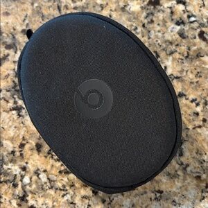 🎧Beats Carrying Case